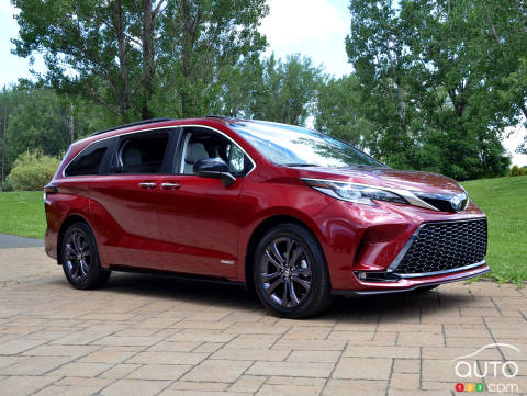 Speed Dating: We Spend an Hour With the 2021 Toyota Sienna
